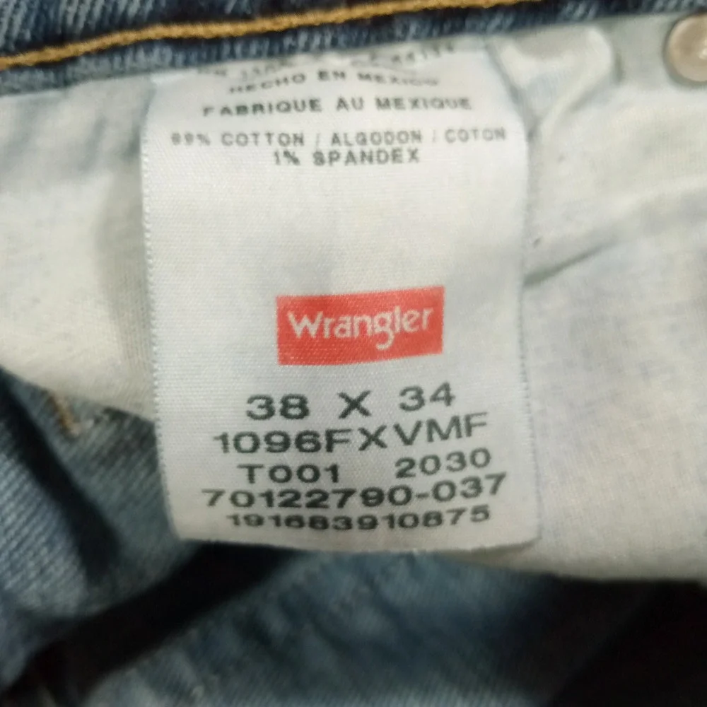 Wrangler straight leg